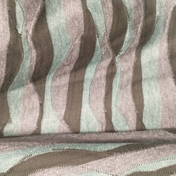 Shawl-like topper/duster in One-size-fits-most - Picture 6 of 7